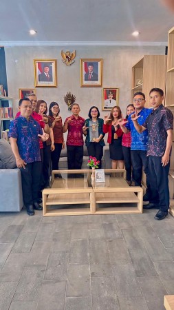 Study Tiru Bagian Hukum Buleleng Terkait Pengelolaan JDIH Study Tiru Bagian Hukum Buleleng Terkait Pengelolaan JDIH