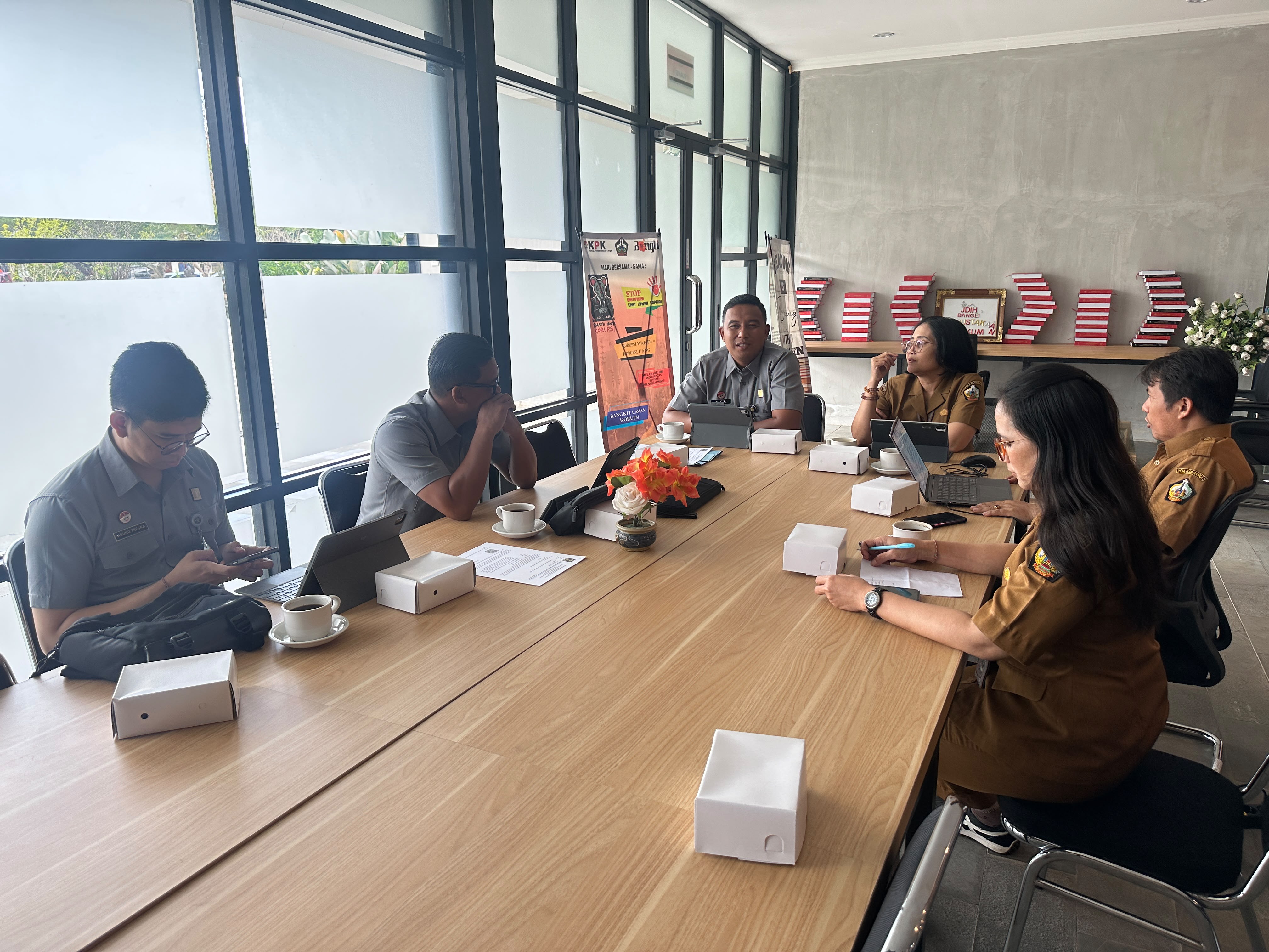 Harmonisasi Ranperbub Tentang Perubahan Atas Peraturan Bupati No 22 Tahun 2024 Tentang Tata Cara Penganggaran, Pelaksanaan,Dan Penatausahaan, Pelaporan Dan Pertanggungjawaban Serta Monitoring Dan Evaluasi Hibah Dan Bantuan Sosial 